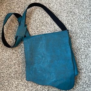 espe Vegan Leather Crossbody Messenger Bag